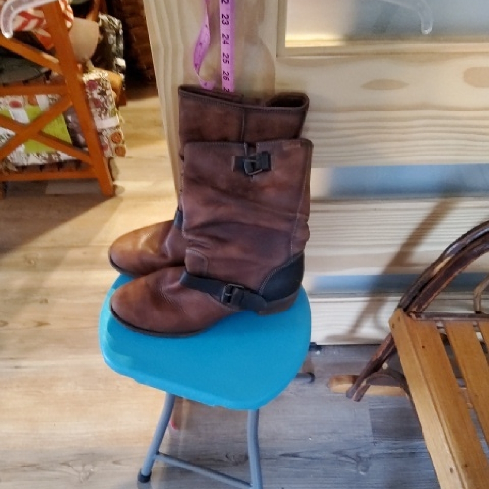 Brown Leather Buckle Boots